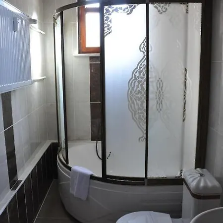 Augustus Boutique 4*