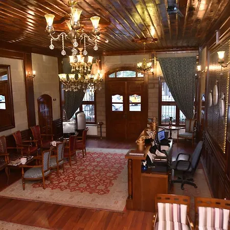 Augustus Boutique