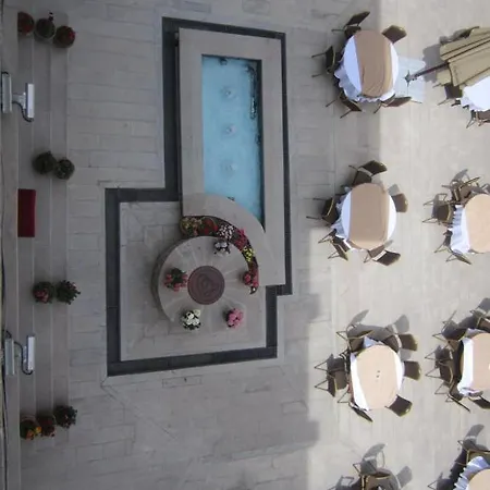 Augustus Boutique Hotel 4*