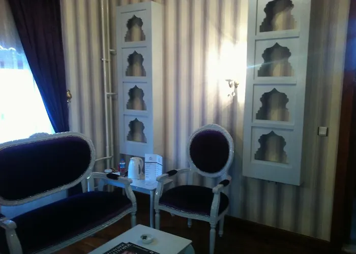 Augustus Boutique Hotel